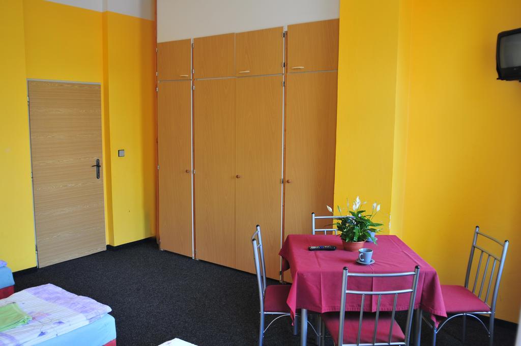 Alia Hostel